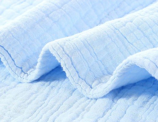 A dobra azul Gauze Fabric By The Yard seis camadas envolve Gauze Fabric