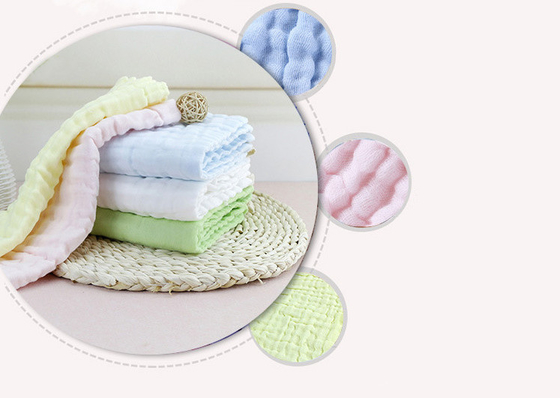 Três material da cobertura do bebê de Gauze Fabric 180GSM do algodão da fibra do dente-de-leão da camada