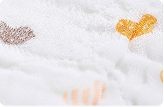 Destorcido quatro camadas imprimiu o sentimento macio da cobertura do bebê de Gauze Fabric 220GSM