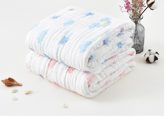Destorcido quatro camadas imprimiu o sentimento macio da cobertura do bebê de Gauze Fabric 220GSM