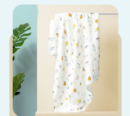 Destorcido quatro camadas imprimiu o sentimento macio da cobertura do bebê de Gauze Fabric 220GSM