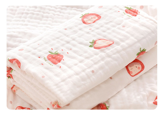 Anti teste padrão tecido estático de Gauze Fabric Strawberry And Flower de 6 camadas