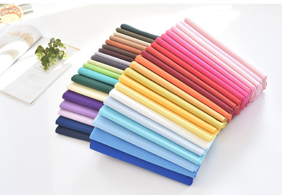 O sólido alto ocasional da rapidez da roupa 40sX40s 185GSM da tela de imitação da camisa de algodão de Tencel tingiu-se